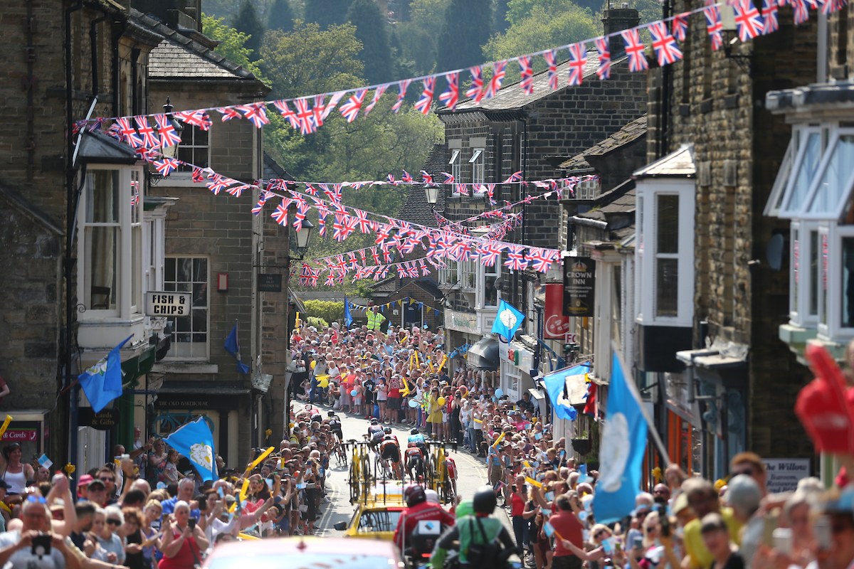 Crowds on Stage 4 TDY 2018