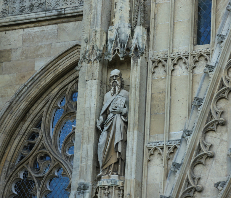 Statue, Beverley Minster