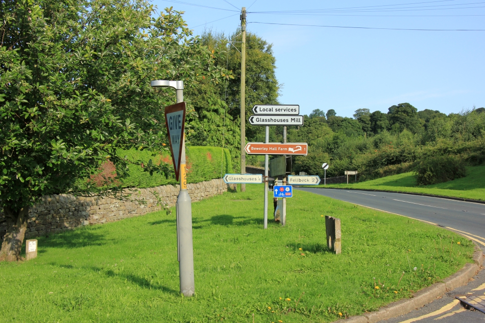 Left turn in Glasshouses