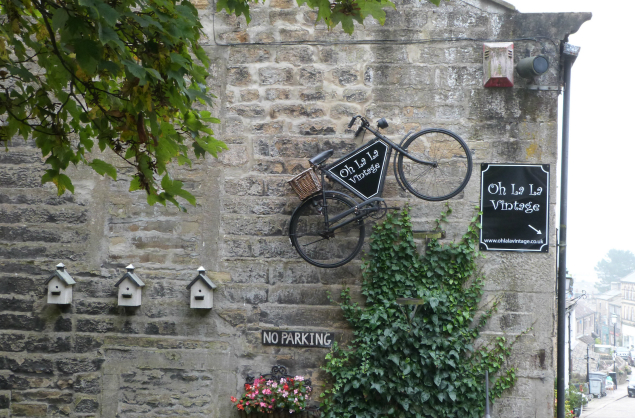 Oh la la Vintage Shop, Haworth