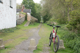 Kiplingcotes Station, Hudson Way