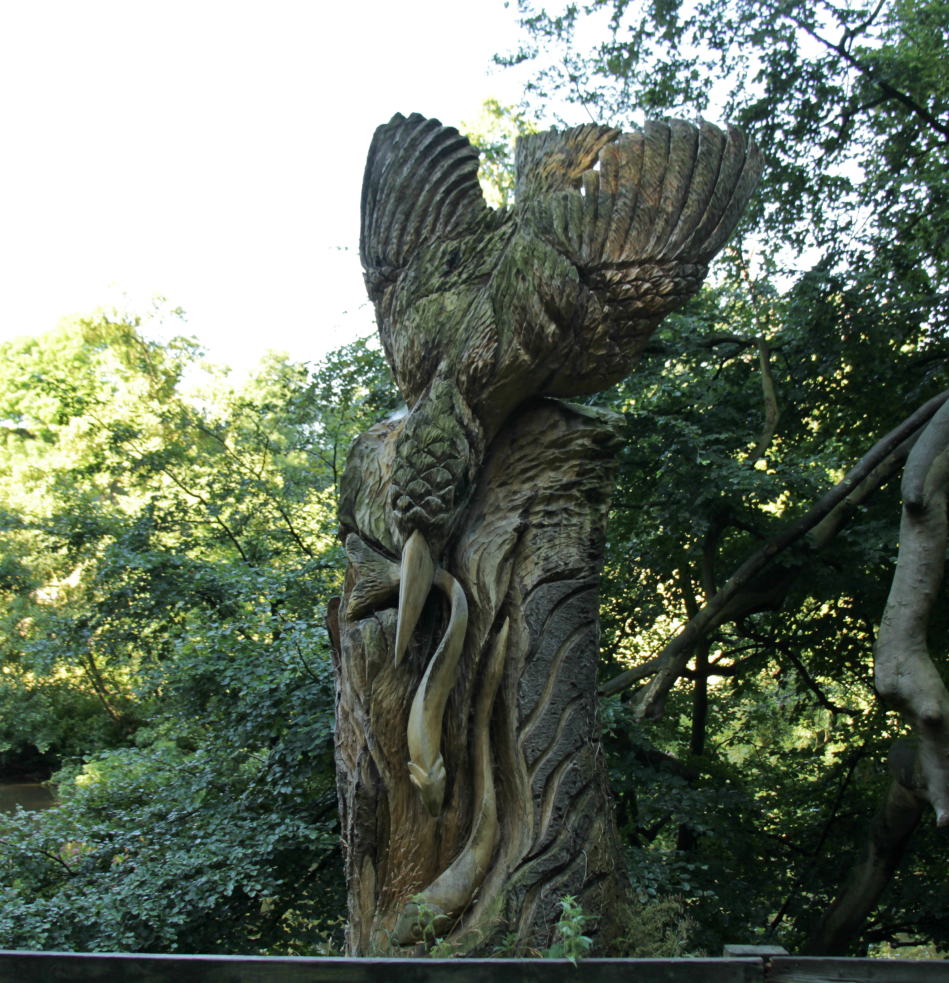 Kingfisher carved into tree stump, Abbey Road, Knaresborough