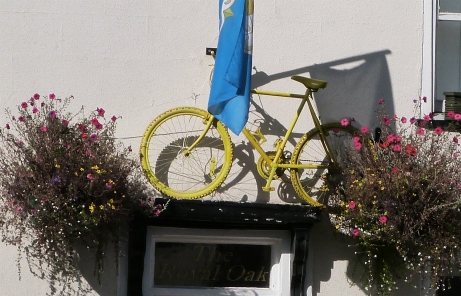 Yellow bike in Knaresborough Yellow TDF bike in Knaresborough