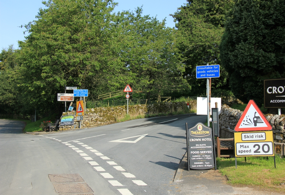 Junction in Lofthouse