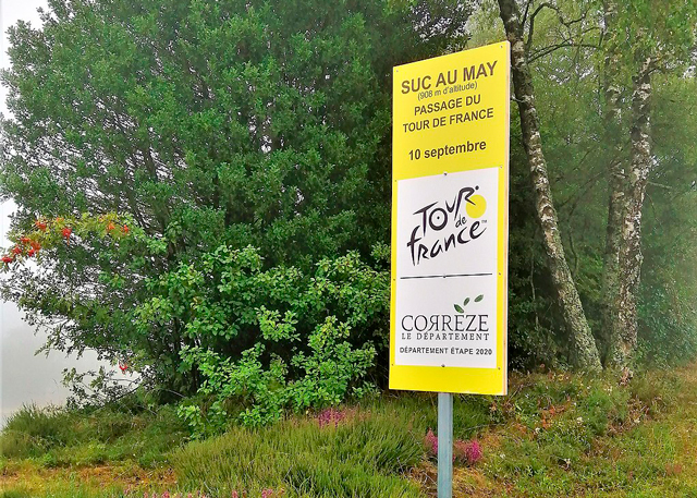 Tour de France sign marking the Suc au May climb