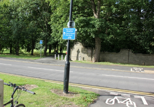 Wetherby Road crossing, Slingsby Walk