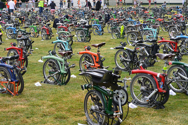 Folded Bromptons at the Brompton World Championship