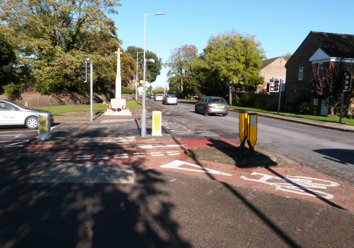 Junction on Trumpington Rd cycle lane Junction on Trumpington Rd cycle lane