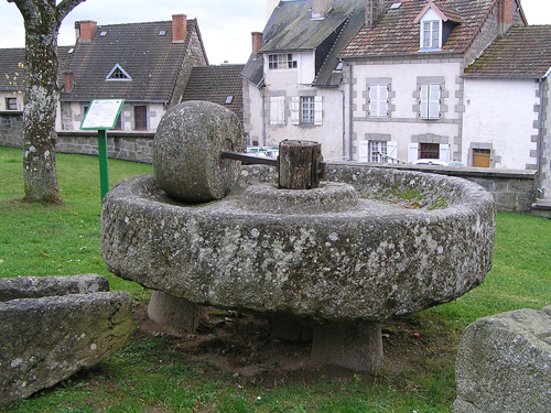 Oil press at Crocq