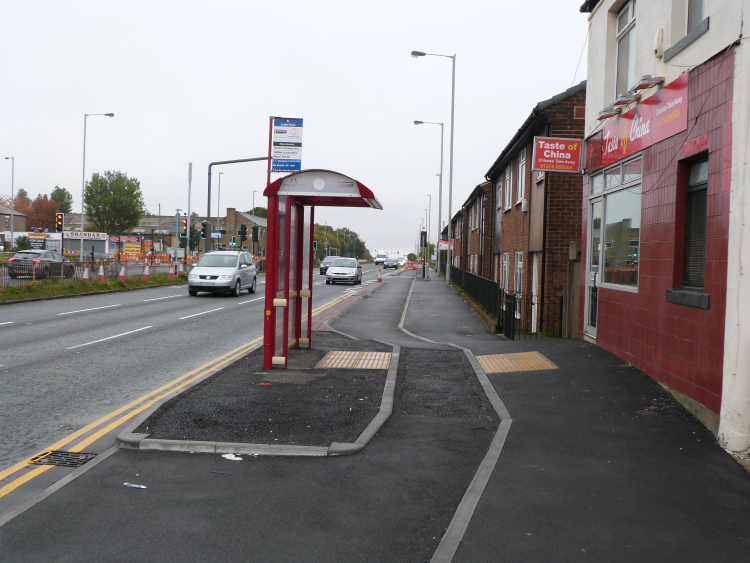 Floating bus stop, Thornbury Floating bus stop, Thornbury