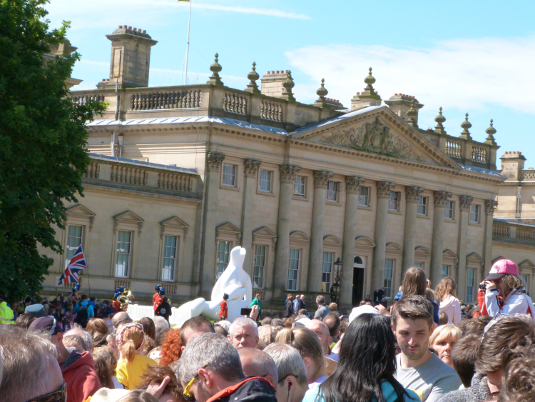Spectators at Harewood House for the Tour de France Spectators at Harewood House for the Tour de France