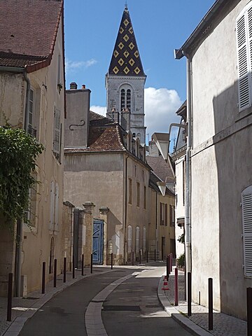 Nuits-Saint-Georges, Rue Paul Cabet