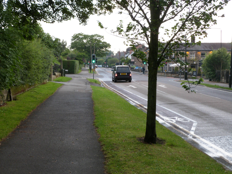 Otley Road junction with Cold Bath Road
