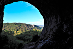 Trou de la Lune, Poligny