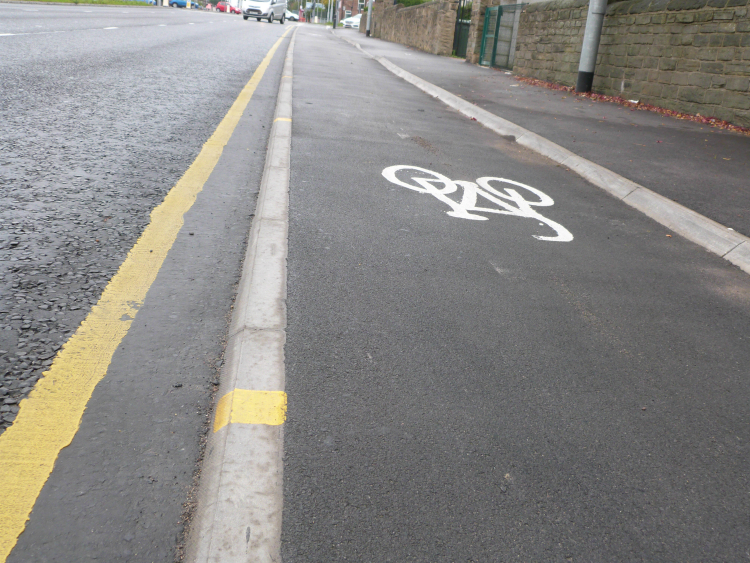 Marginal kerb height of type 2 track, Leeds Bradford Cycle Superhighway Marginal kerb height of type 2 track, Leeds Bradford Cycle Superhighway