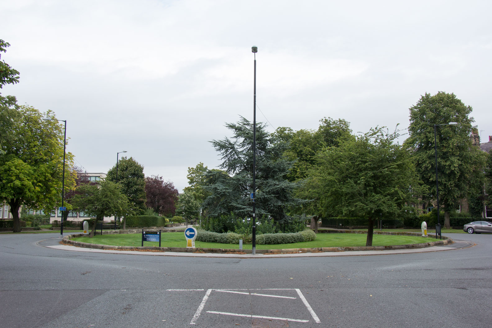 Roundabout, Victoria Avenue Roundabout, Victoria Avenue
